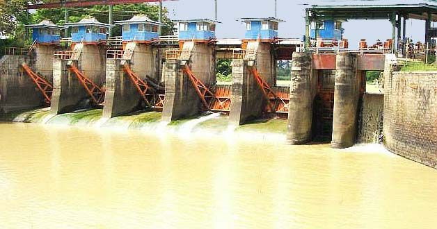 5 Units of Radial Gates 7.0 x 3.5 m at Way Seputih Dam Lampung, Sumatera