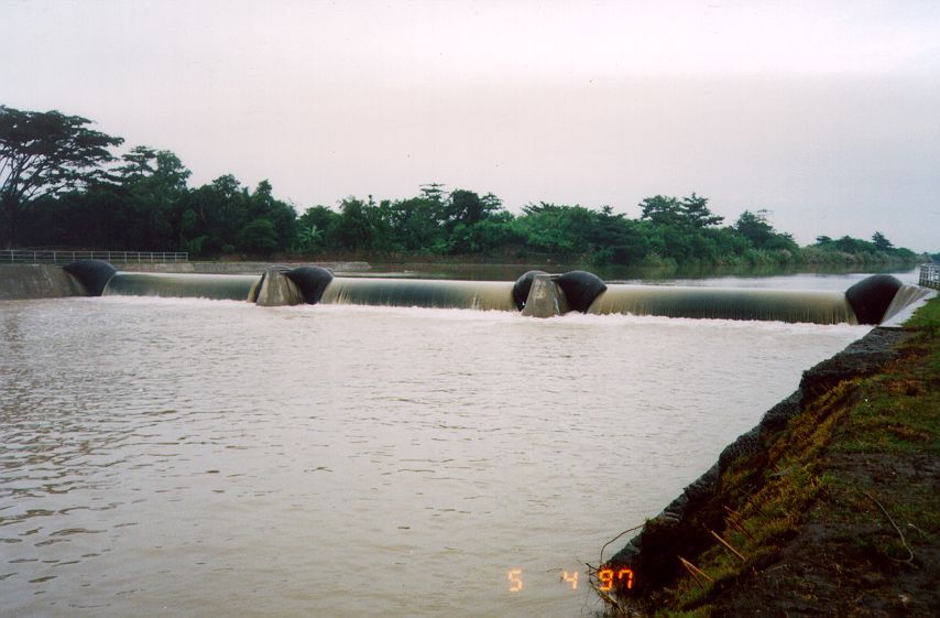 Rubber Dam 3 x 20 m x 3 m (air inflated) at Cisanggarung, Indramayu, West Java