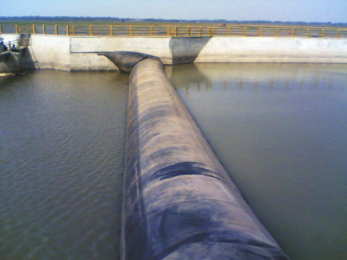 Rubber Dam 30 m x 3 m (air inflated) at Cabangbungin, Bekasi, West Java